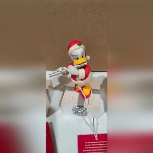 Hallmark Daisy Duck In Santa Suit Playing Flute